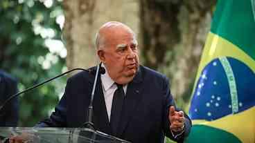 Morre Marcos Azambuja, ícone da diplomacia brasileira