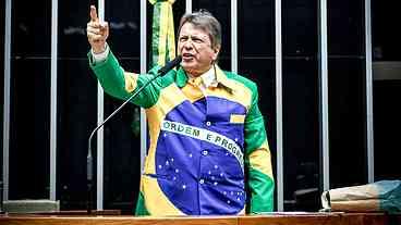 Deputado usa slogan nazista para se opor a feriado da Consciência Negra