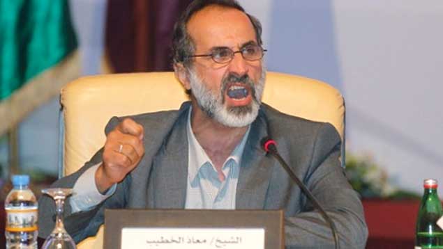 Moaz Alkhatib tenta alinhavar um processo de paz junto às nações que apoiam o governo do presidente Al Assad
