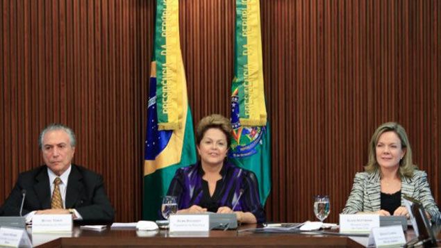 A presidente Dilma enquadrou os congressistas, tirou o foco da mobilização popular de seus ombros e passou para o Parlamento