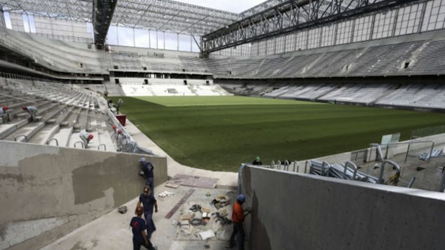 Construção do estádio de Curitiba para a Copa do Mundo de 2014 é a que mais preocupa a Fifa