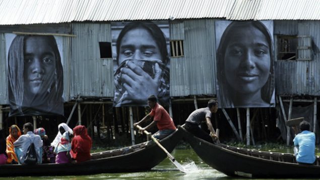 Falta de oportunidades econômicas também forçam bengalis a deixar o país