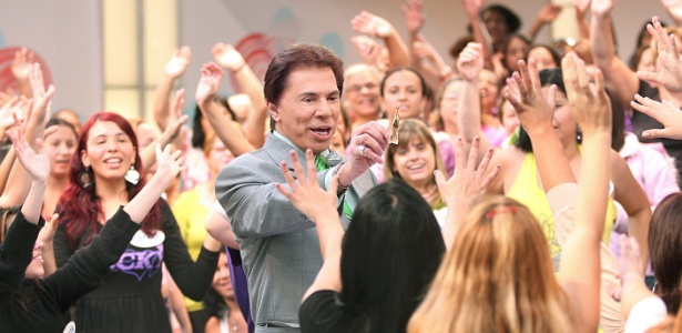 O "aviõezinhos" de Silvio Santos estão sendo usados pelas igrejas