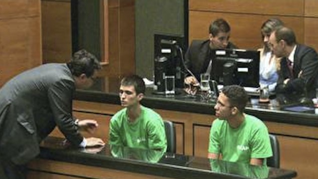 O Tribunal de Justiça do Rio retomou nesta segunda-feira a audiência de Fábio Raposo Barbosa e Caio Silva de Souza