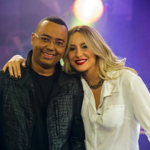 Dudu Nobre faz sua estreia no "The Voice Brasil" como assistente de Cláudia Leitte