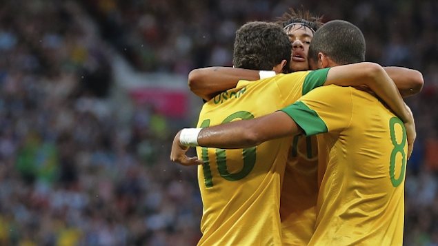 Dilma apontou a contradição entre a qualidade dos jogadores brasileiros que brilham no exterior e o futebol "aquém do nosso potencial" 