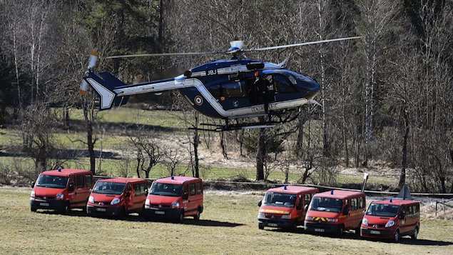 Segundo promotoria de Marselha, análise da caixa-preta indica que piloto do voo 4U-9525 foi deliberadamente trancado do lado de fora da cabine, e copiloto pressionou botão que lançou o avião contra as montanhas alpinas