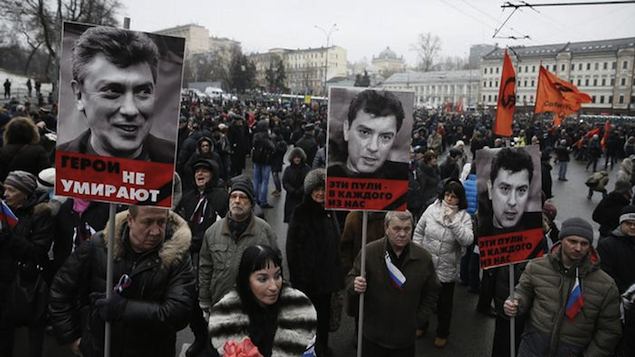 Oposição realiza marcha em homenagem a um dos maiores críticos do presidente Vladimir Putin