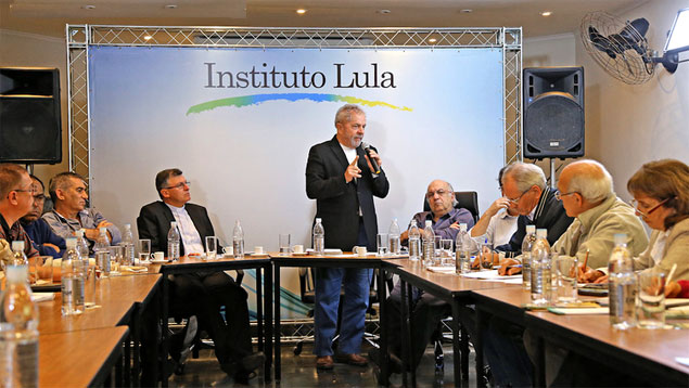 Lula reuniu-se com religiosos, na sede do Instituto