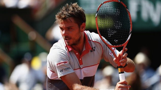 Wawrinka usou seu excelente backhand de uma mão, batendo golpes retos e potentes, que derrubaram Djokovic