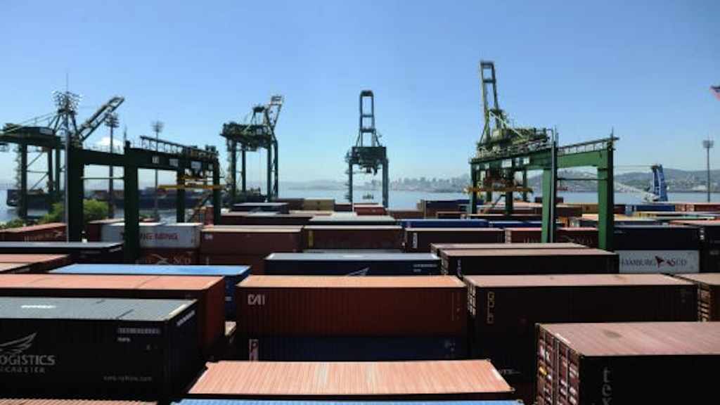 Acordo prevê que apenas navios com bandeiras brasileira e chilena podem fazer transporte de carga entre os países