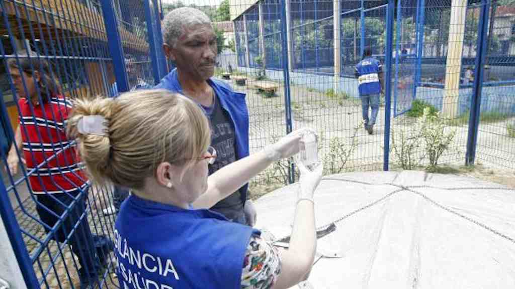 Casos de leptospirose também costumam crescer após temporais