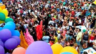 Parada LGBTI+ deste ano anima o domingo em Madureira