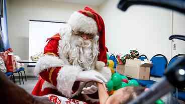 Alegria do Natal chega à Maternidade Herculano Pinheiro, em Madureira