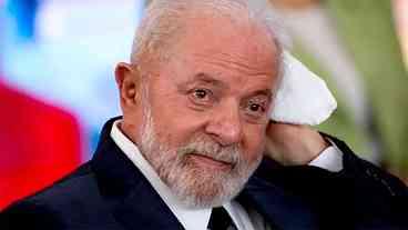 Consciente e bem humorado, Lula venceria Tarcísio, segundo pesquisa