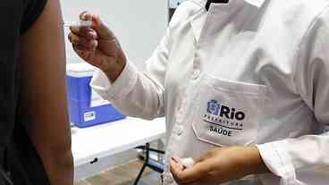Cidade do Rio amplia vacinação contra a variante XBB da covid