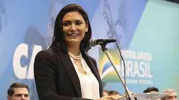 Pesquisa abre ano com cenário surreal, em que Lula perde para Bolsonaro