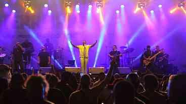 Mumuzinho abre temporada de shows no Terreirão do Samba