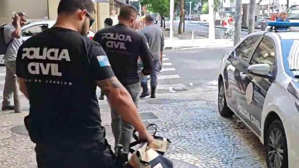 Polícia faz operação contra lavagem de dinheiro de milícia na Zona Norte | Polícia Civil deflagra Operação Pecunia Sanguinis e mira lavagem de dinheiro da milícia da Zona Norte