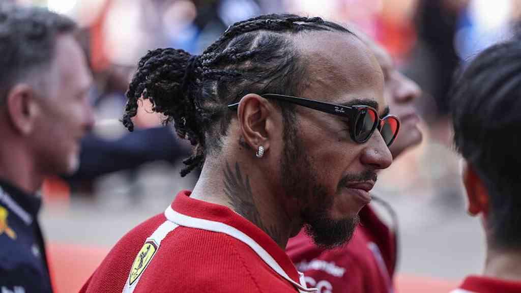 Após começo difícil, Hamilton se mostra otimista com a Ferrari | Hamilton demonstra otimismo com escuderia italiana