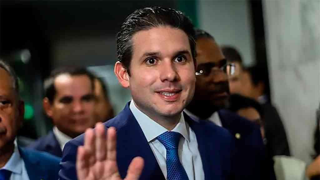 Motta tenta mediar anistia a golpistas junto ao Planalto e STF | Hugo Motta tem sido pressionado pelo PL a pautar o PL da Anistia