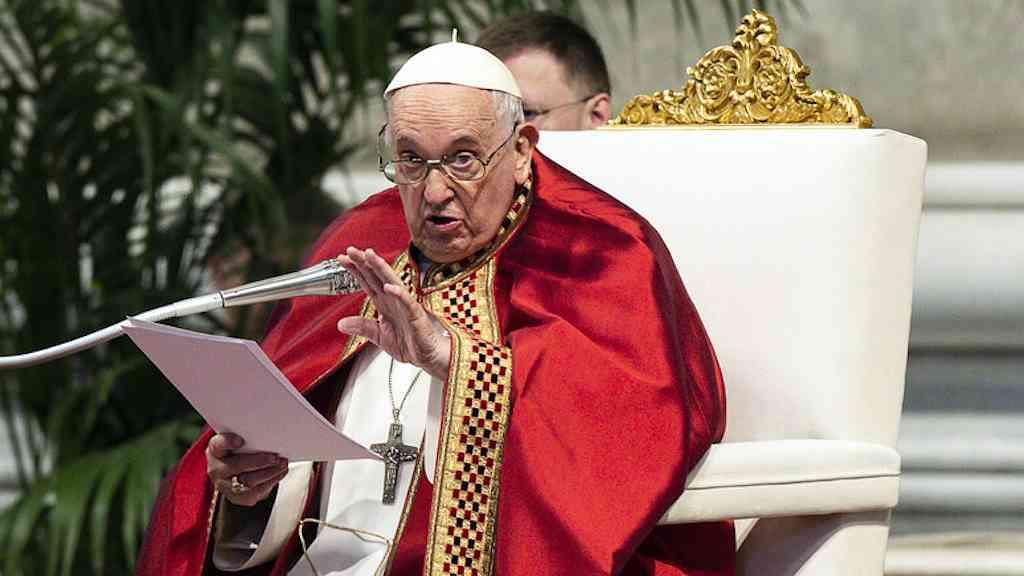 Papa faz aparição surpresa na Basílica de Santa Maria Maggiore | Papa aparece de forma inesperada na Basílica de Santa Maria Maggiore