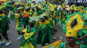 Carnaval Afro-Brasileiro na Nigéria: Celebração Cultural