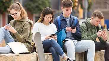 Impacto das Redes Sociais em Adolescentes