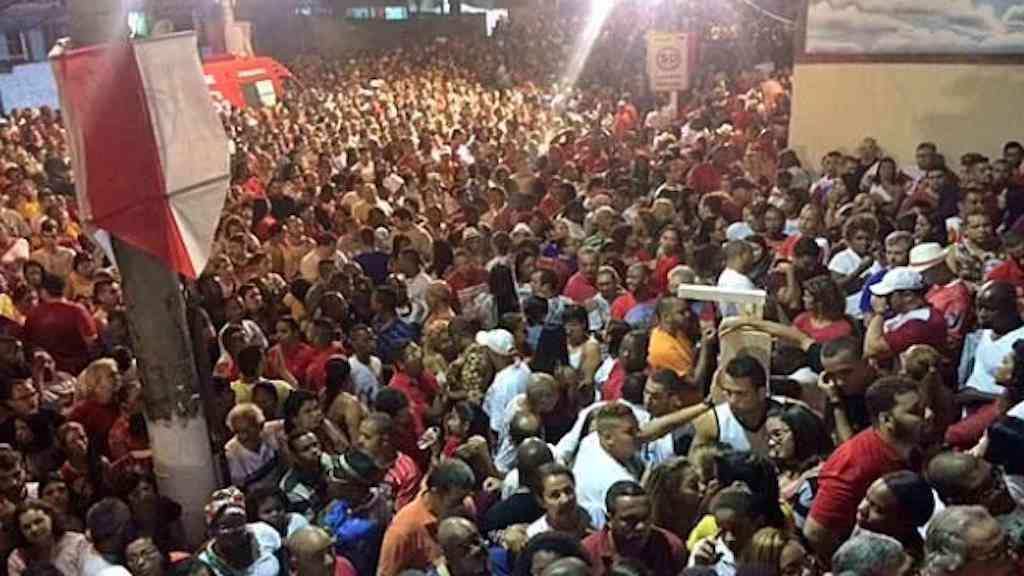 Fé e tradição marcam celebração de São Jorge na Zona Norte do Rio | Missa da Alvorada reúne multidão em Quintino e marca início de um dia de homenagens ao santo guerreiro
