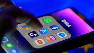 Apple e Meta multadas pela UE em 700 milhões de euros