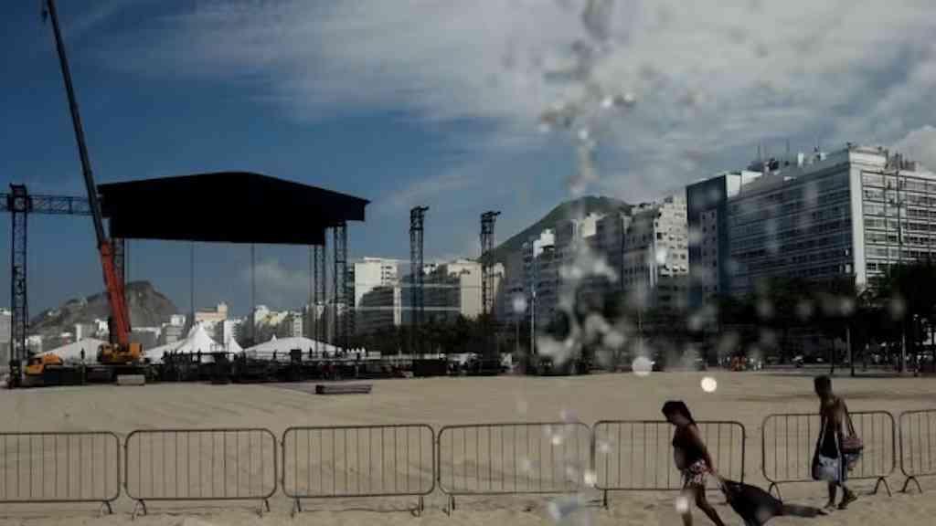 Show de Lady Gaga em Copacabana terá reforço com drones e inspeções navais | Segurança do show de Lady Gaga no Rio inclui drones e patrulhamento naval