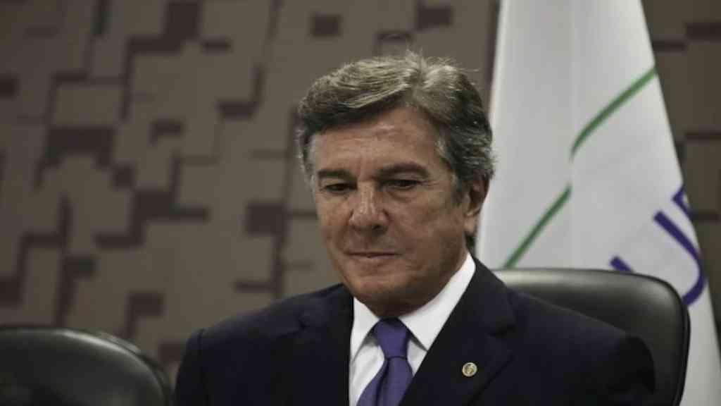 Defesa de Collor apresenta laudo de saúde e requer prisão domiciliar ao STF | O STF condenou Fernando Collor a oito anos e 10 meses de prisão em regime fechado