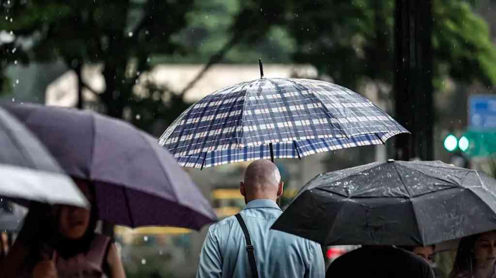 Defesa Civil alerta para tempestades na capital e litoral de SP | Frente fria é prevista para o estado neste início de semana