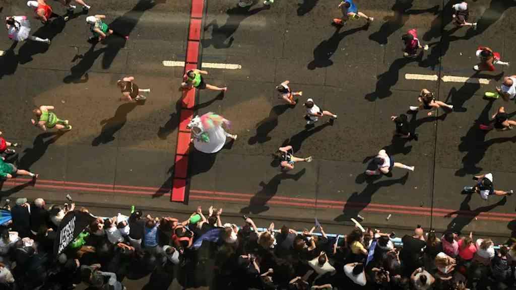 Maratona de Londres alcança maior número de finalistas da história | Um total de 56.640 corredores cruzaram a linha de chegada no domingo