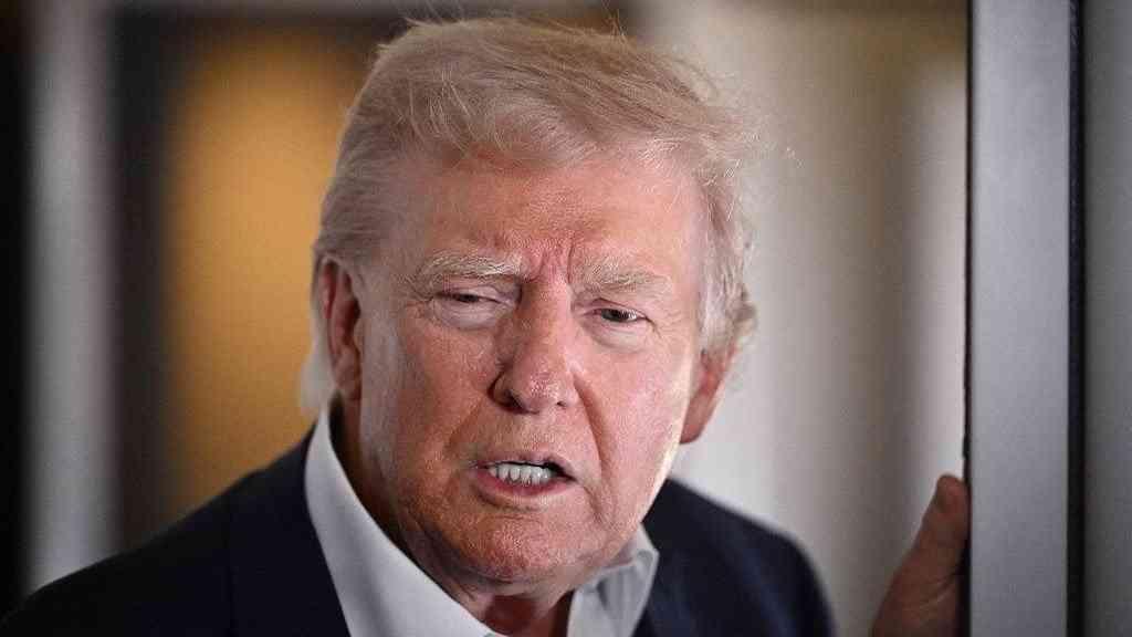 Aprovação em baixa marca os 100 dias de governo Trump | Donald Trump