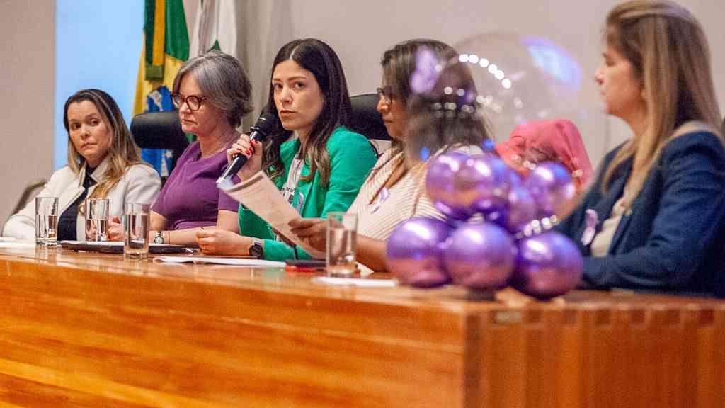 Simpósio na CLDF debate melhorias no tratamento e apoio a pacientes com lúpus | Foto: Ângelo Pignaton/Agência CLDF
