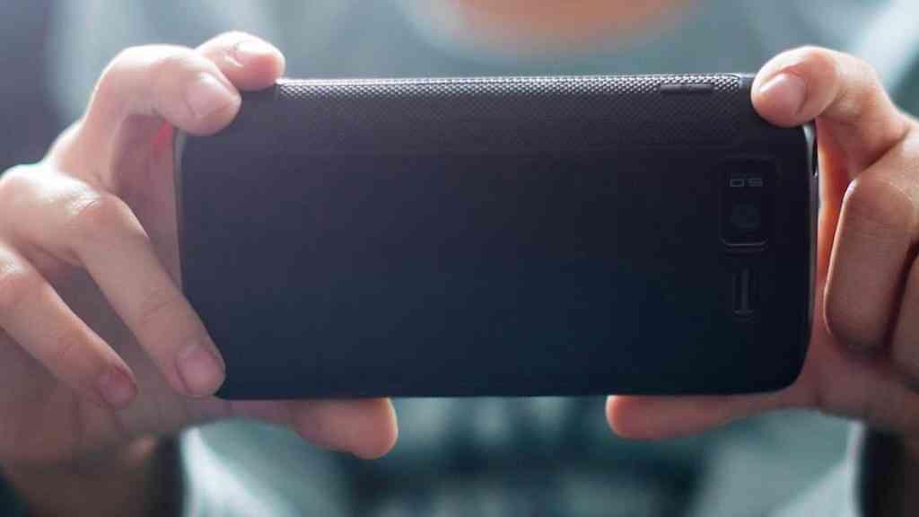 Governo grego lança app para controlar tempo de tela infantil | Governo da Grécia diz que novo aplicativo é uma “ferramenta poderosa” para a proteção das crianças