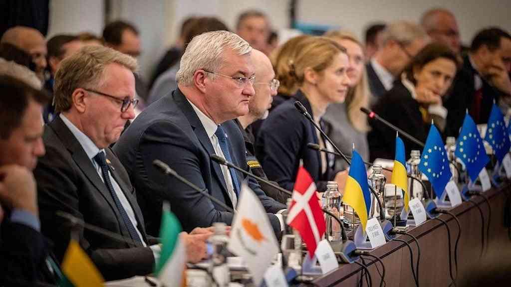 Aliados europeus e Ucrânia avançam em tribunal contra Rússia | Ministros das Relações Exteriores da UE se reuniram com o governo ucraniano em Lviv