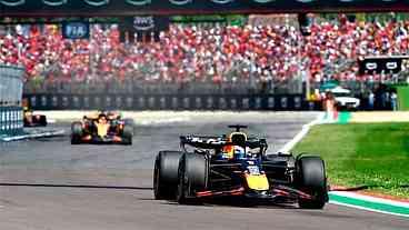 Verstappen vence em Ímola e interrompe domínio da McLaren