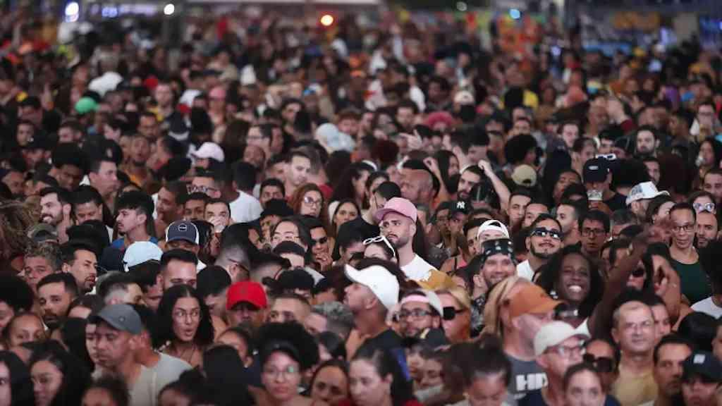 Virada Cultural movimenta SP com mais de mil atrações | Prefeitura espera cerca de 4,7 milhões de pessoas nos eventos
