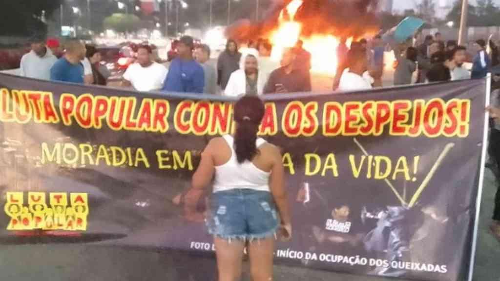 Movimento denuncia repressão a protesto contra despejos em SP | Ato de moradores da comunidade do Areião, na zona oeste de SP, contra tentativa de despejo