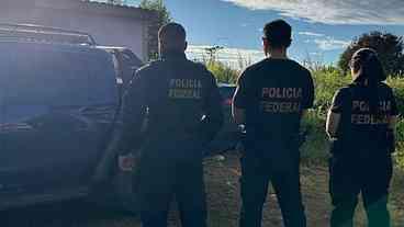 PF Desmantela Esquema de Carros Roubados para Bolívia