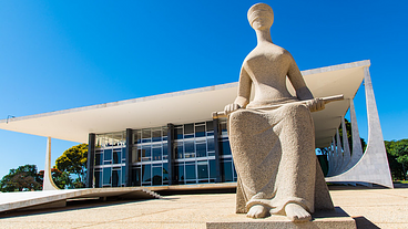 STF Avalia Processos contra Redes Sociais