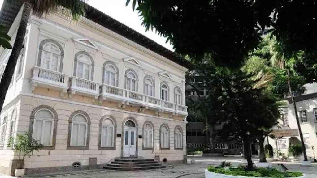 Iphan veta obra milionária no antigo Colégio Bennett | Projeto no Bennett é barrado pelo Iphan no Flamengo