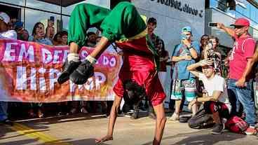 Hip Hop: Cultura e Mercado em Nova Perspectiva