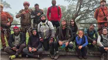 Bombeiros Resgatam 10 em Trilha de Teresópolis