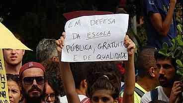 Escola Pública: Trincheira da Classe Trabalhadora