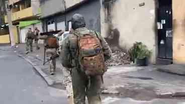 Polícia realiza operações contra tráfico e roubos no Rio