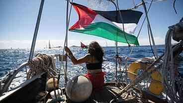 Flotilla humanitária retorna a porto espanhol