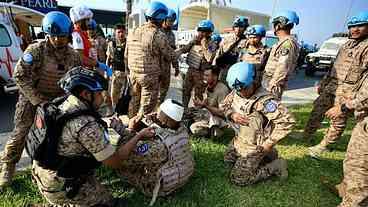 Israel atinge tropas da ONU no Líbano